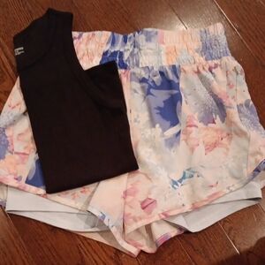 Avia Floral Women's Athletic Shorts - Pastel Mix No Boundries Black Ribbed Tank